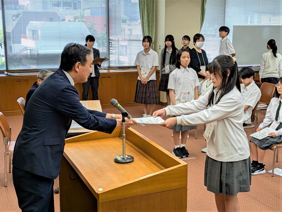 委嘱状交付