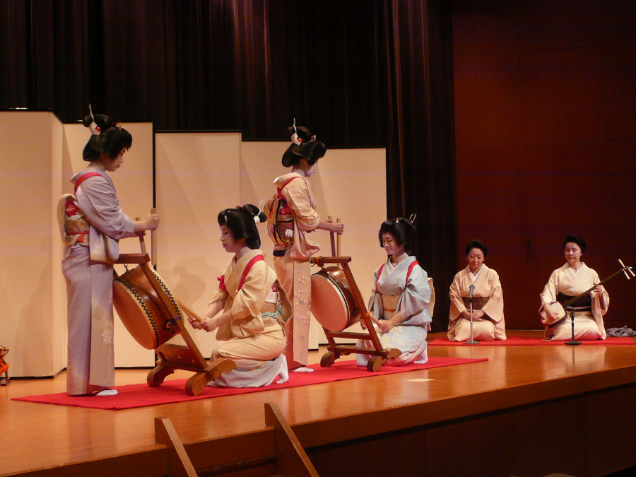 芸妓3