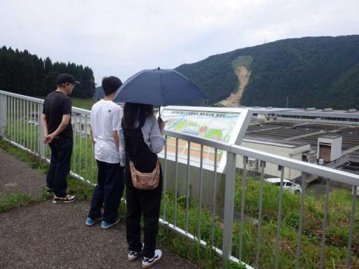 展望台から見学