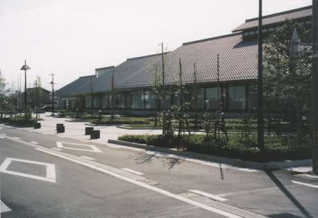 寺井町立図書館の写真